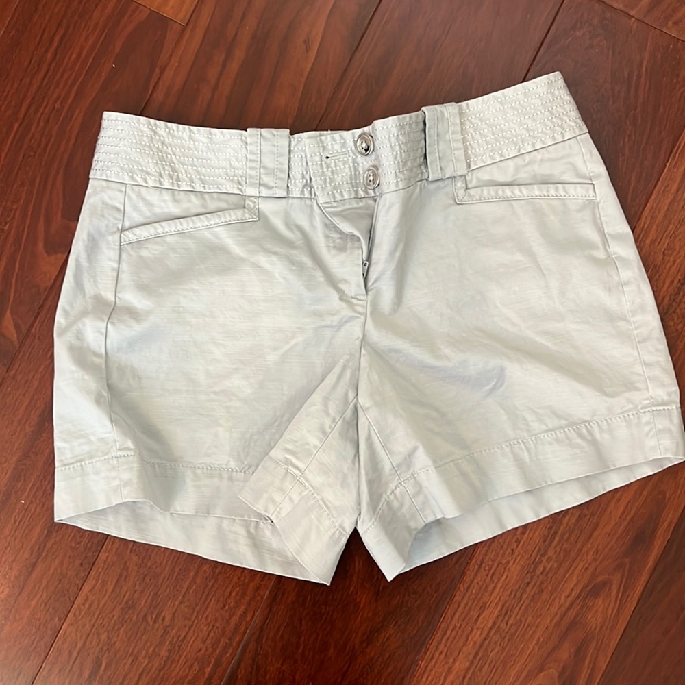 Chino Shorts with embroidery detail Sz 2